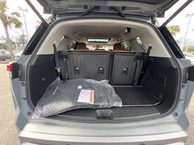 2025 Boulder Gray Pearl Nissan Pathfinder Platinum FWD SUV