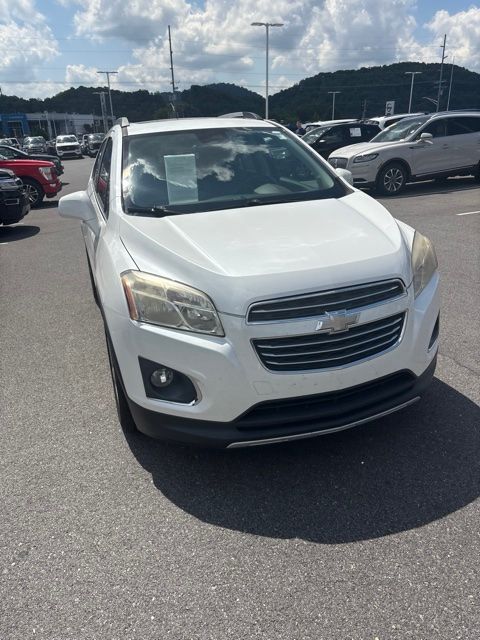 Used 2015 White Chevrolet LTZ image 5