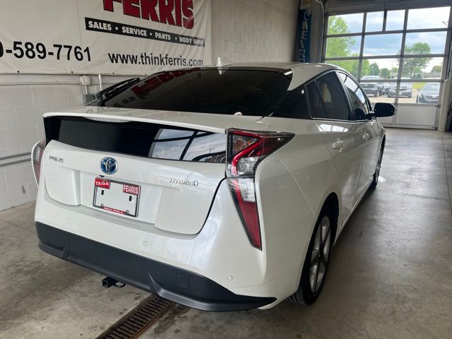 2018 Toyota Prius Four Touring photo
