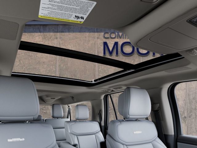 New 2027 White Ford Platinum image 22