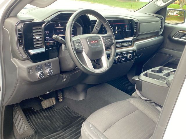 2024 GMC Sierra 1500 SLE 10