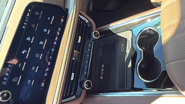 new 2026 Chevrolet Suburban car, priced at $96,185