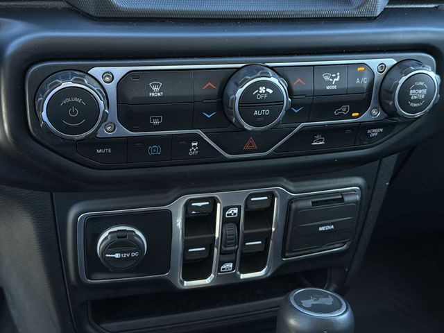 Used 2022 White Jeep Unlimited Sahara 4xe image 26
