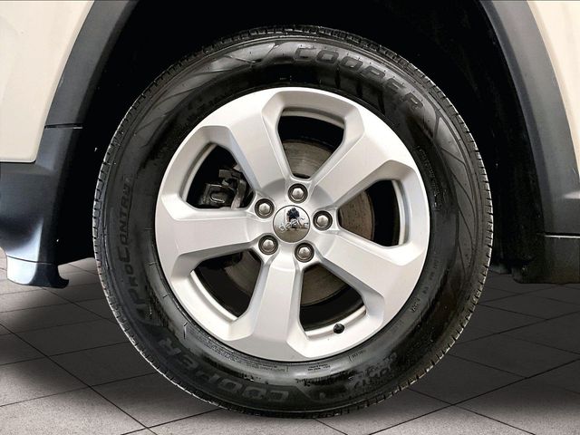 2018 Jeep Compass Latitude White at Auto Express Mitsubishi