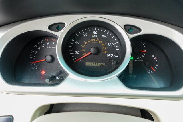 used 2007 Toyota Highlander car, priced at $7,500