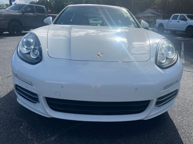 2016 Porsche Panamera 4