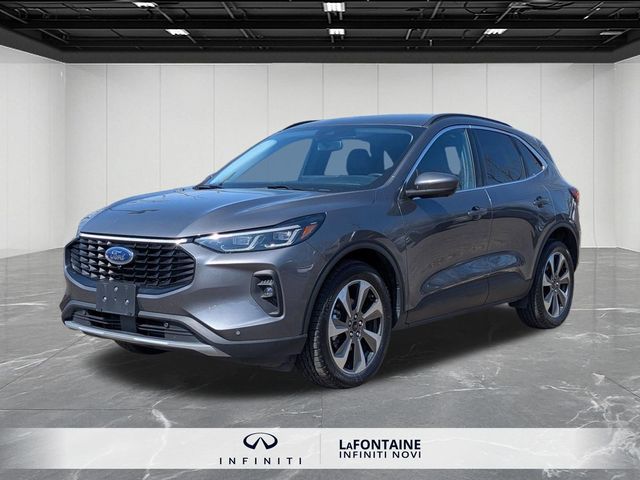 Carbonized Gray Metallic 2024 Ford Escape Platinum AWD SUV / Crossover All-Wheel Drive 8-Speed Automatic