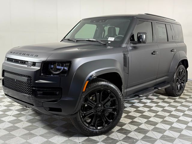 2026 Land Rover Defender 110 P635 OCTA AWD