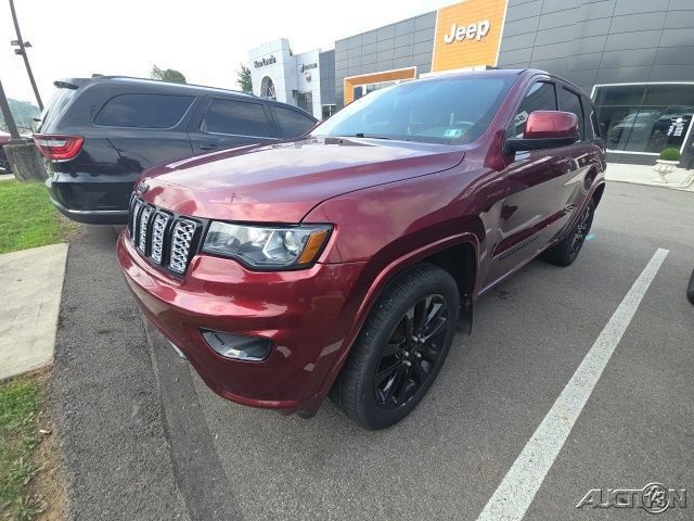 Velvet Red Pearlcoat 2018 Jeep Grand Cherokee SUV / Crossover Four-Wheel Drive 8-Speed Automatic