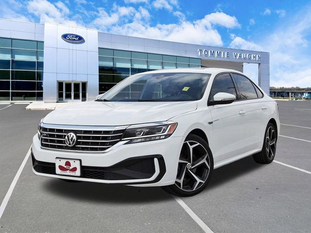 2022 Volkswagen Passat R-Line