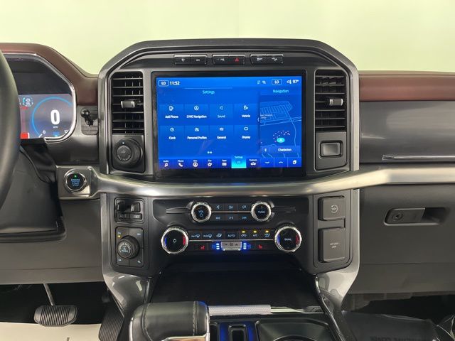 2023 Agate Black Metallic Ford F-150 Lariat 4X4 Truck