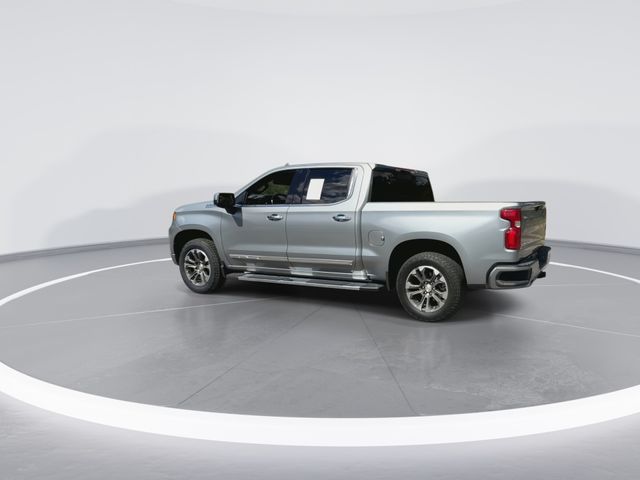 Used 2025 Gray Chevrolet High Country image 7
