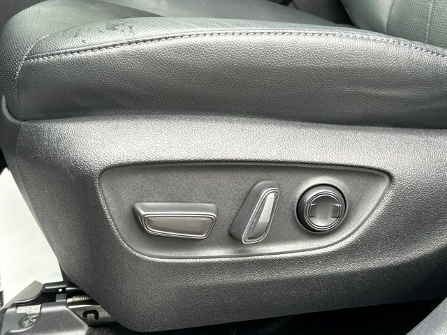 used 2025 Toyota Grand Highlander Hybrid car, priced at $55,999