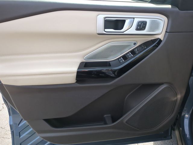Used 2021 Blue Ford Platinum image 12