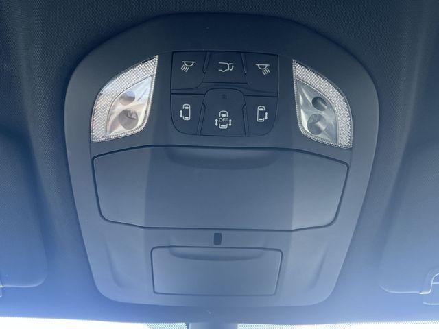 Used 2025 Black Chrysler Select image 28