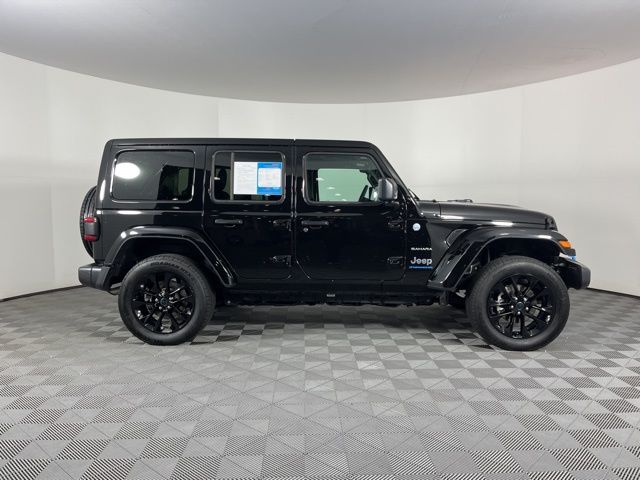 2024 Jeep Wrangler Sahara 4xe 11