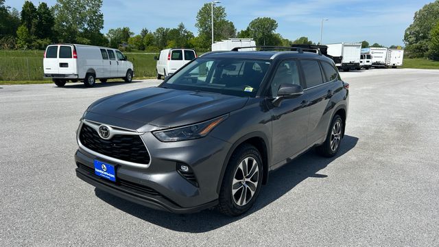 Used 2023 Toyota Highlander SUV