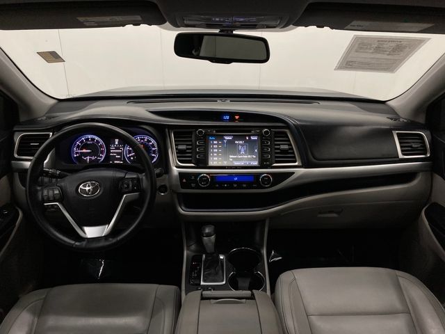 2016 Toyota Highlander XLE V6