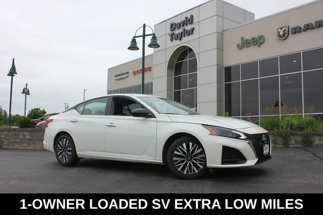 Pearl White Tricoat 2024 Nissan Altima Sedan Front-Wheel Drive Continuously Variable Transmission