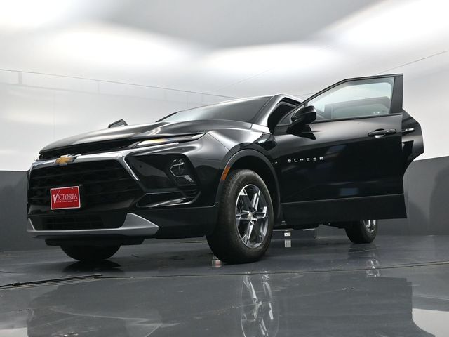 2023 Chevrolet Blazer LT Black at Community Kia
