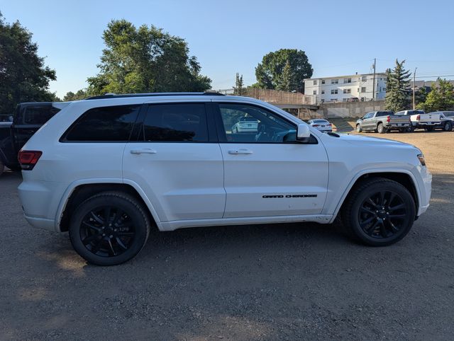 2019 Bright White Clearcoat Jeep Grand Cherokee Altitude 4X4 SUV