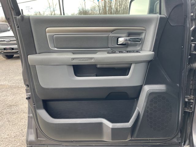 2016 Ram 1500 Outdoorsman - Crystal Metallic exterior view 9