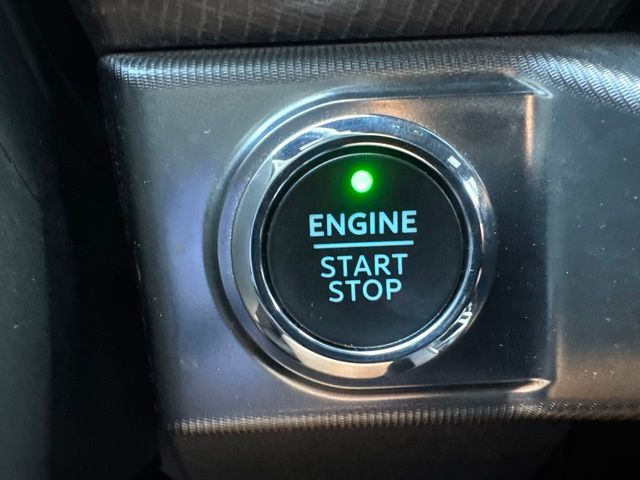 Used 2023 White Ford Platinum image 33
