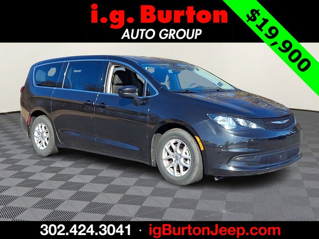 2023 Chrysler Voyager LX FWD