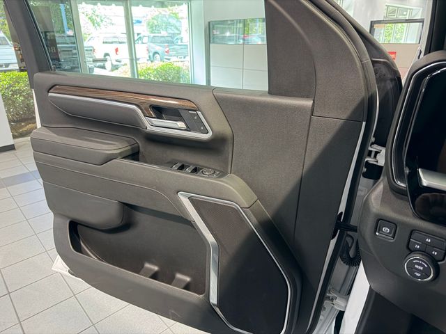 2025 Chevrolet Silverado 2500HD LT White at Bob King Buick GMC