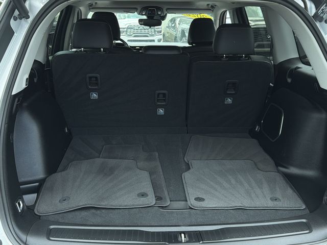 Used 2022 Silver Jeep Limited image 41