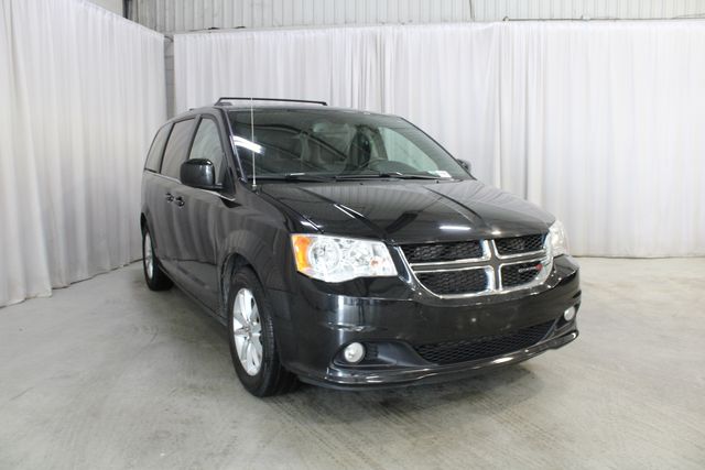 Used 2019 Black Dodge SXT image 35