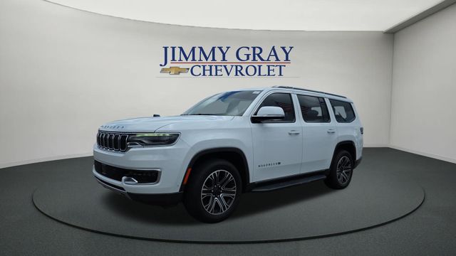 Bright White Clearcoat 2022 Jeep Wagoneer Series III RWD SUV / Crossover 4X2 8-Speed Automatic