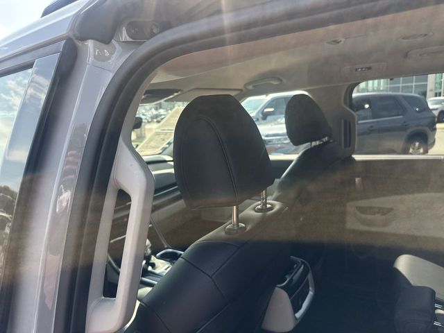 Used 2024 Kia Carnival Van