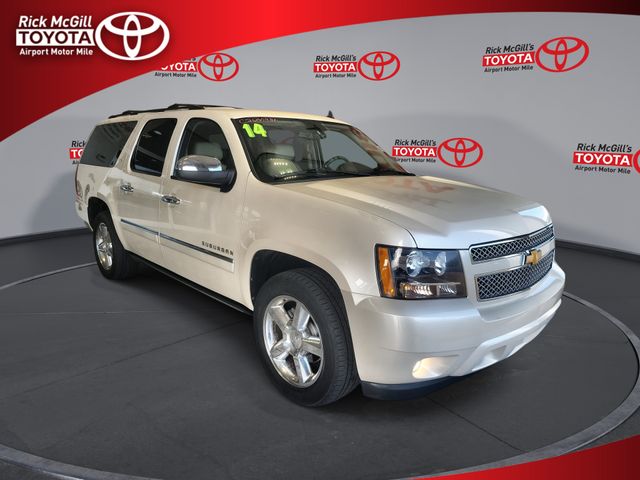 White Diamond Tricoat 2014 Chevrolet Suburban 1500 LTZ 4WD SUV / Crossover Four-Wheel Drive 6-Speed Automatic Overdrive