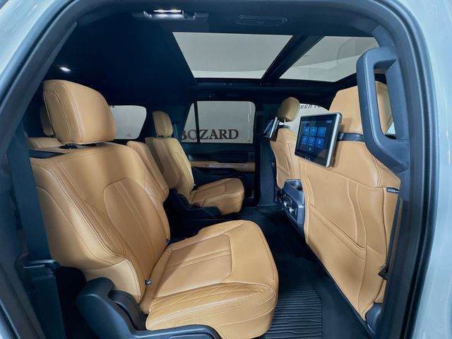 2024 Star White Metallic Tri-Coat Ford Expedition Max Platinum 4X4 SUV