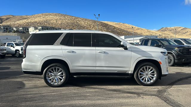 2022 Cadillac Escalade Premium Luxury 2