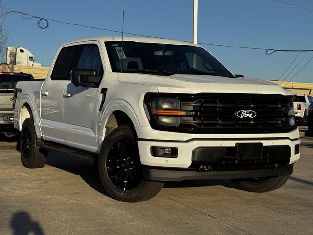 New 2026 White Ford XLT image 2