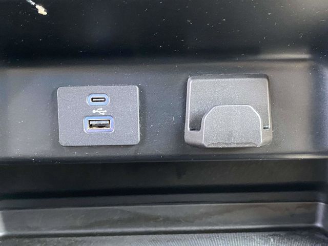 2023 Agate Black Metallic Ford F-150 XLT 4X4 Truck