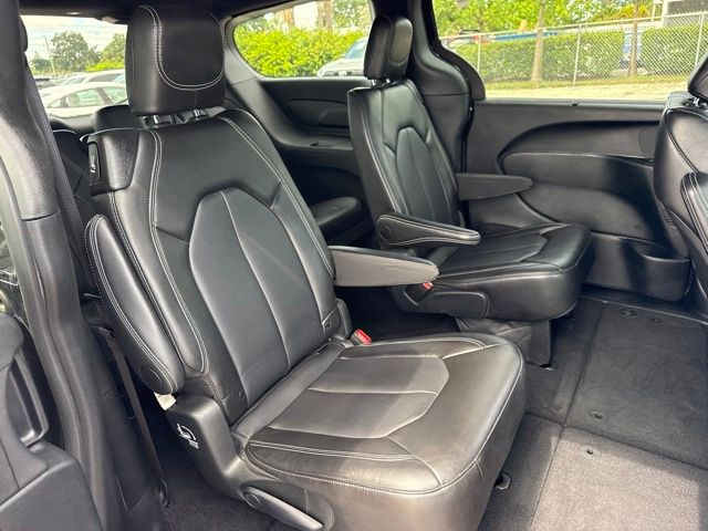 2025 Chrysler Pacifica - $25,988