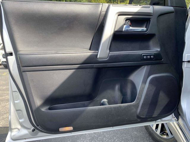 2014 Classic Silver Metallic Toyota 4Runner Limited RWD SUV