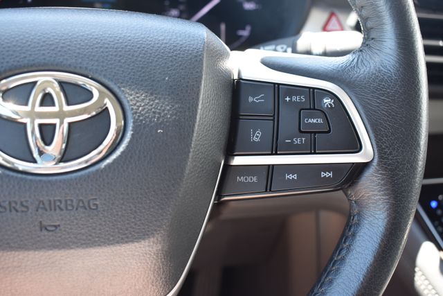 2024 Toyota Sienna XLE - Photo 25