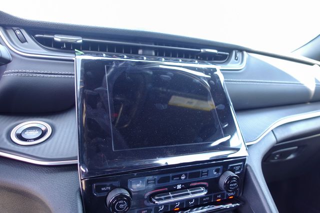 new 2025 Jeep Grand Cherokee L car, priced at $40,120