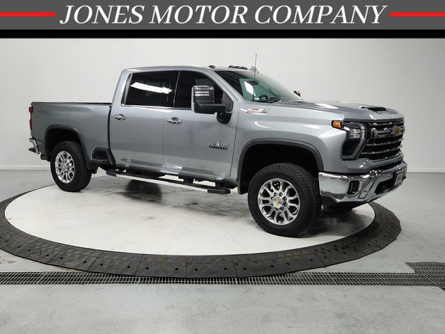 Sterling Gray Metallic 2024 Chevrolet Silverado 2500HD Pickup Truck Four-Wheel Drive Automatic