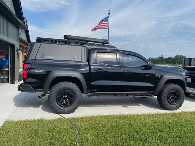 Black 2025 Chevrolet Colorado ZR2 Crew Cab 4WD Pickup Truck Four-Wheel Drive 8-Speed Automatic