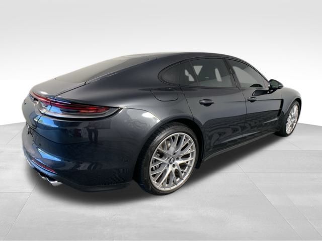 2022 Porsche Panamera 4 7