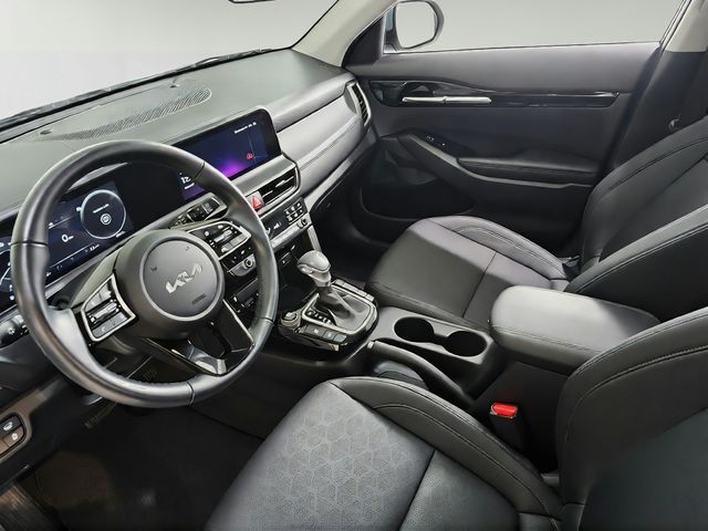 Used 2025 Kia Seltos SUV