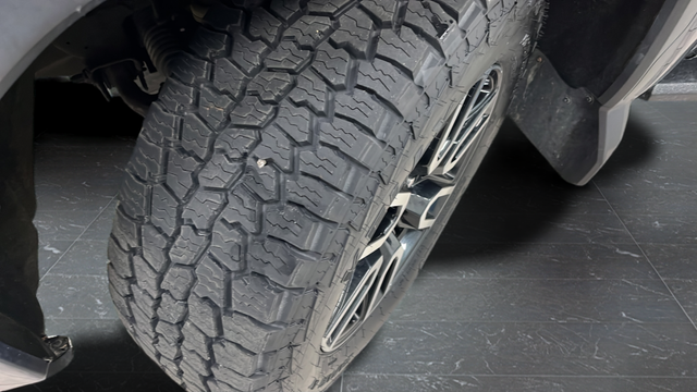 Used 2020 Blue GMC AT4 image 39