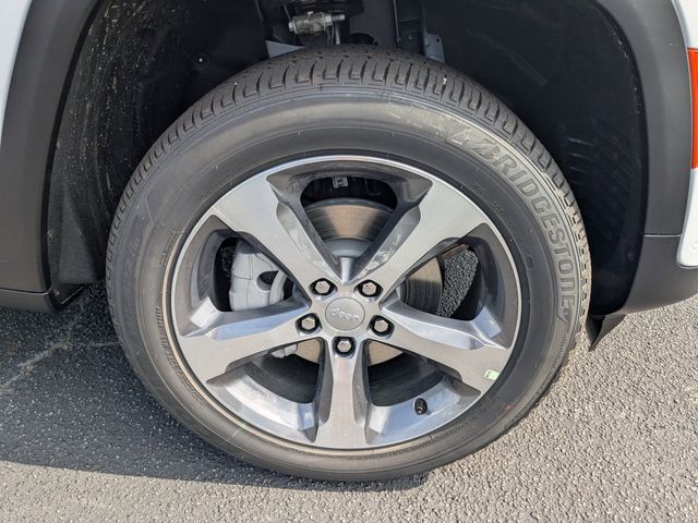 2025 Jeep Grand Cherokee Limited 4x2