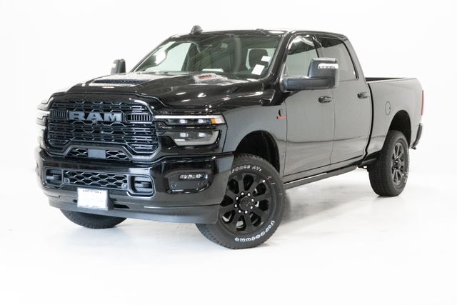 Diamond Black Crystal Pearlcoat 2026 RAM 2500 Pickup Truck Four-Wheel Drive 8-Speed Automatic