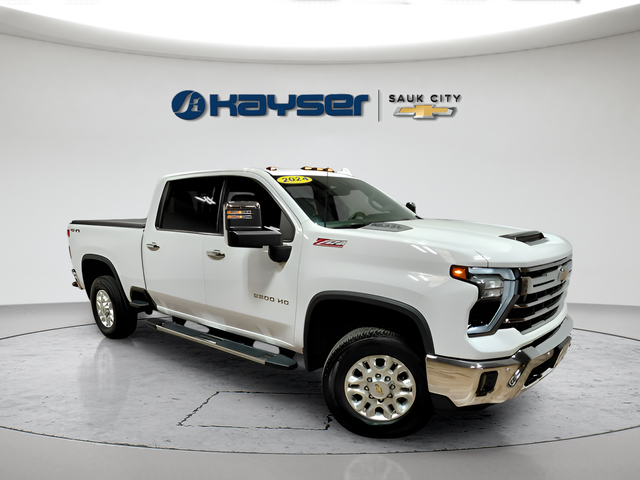 Summit White 2024 Chevrolet Silverado 2500HD Pickup Truck Four-Wheel Drive Automatic